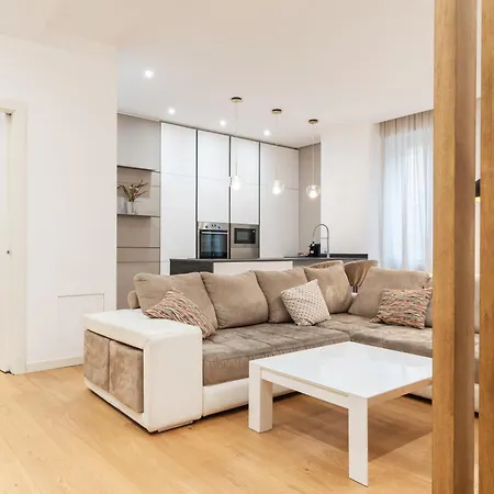 Splendido Trilocale A Milano: Comfort E Stile Apartamento Milão